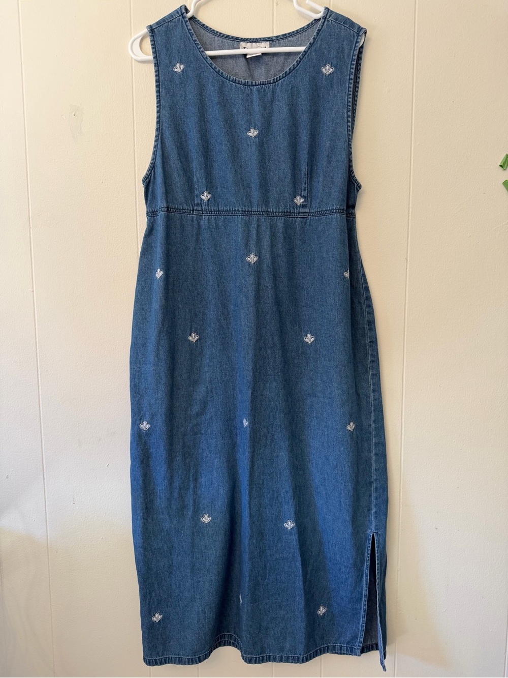Vintage 90s Denim Maxi Dress with Embroidered Floral Accents Blue Cottagecore M